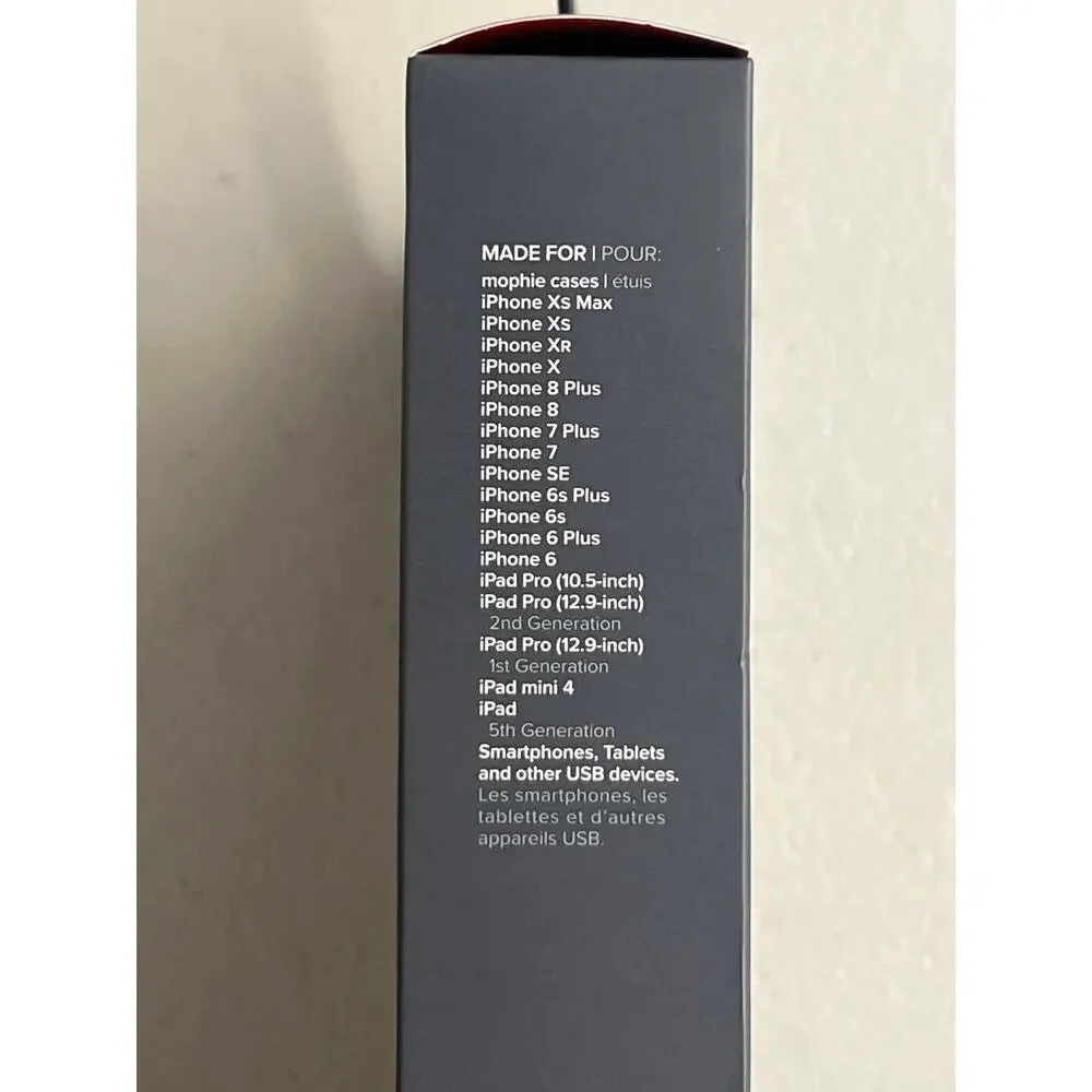 new w/box Tumi powerstation plus XL portable charger w/built in switch tip cable